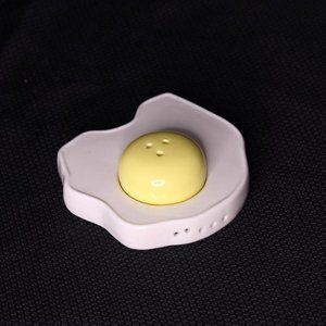 Egg shaped Salt & Pepper shaker